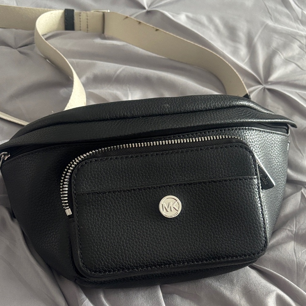 Michael Kors Black and Cream Belt Bag